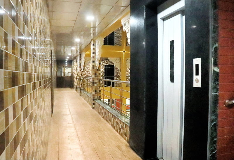 Automatic lift
